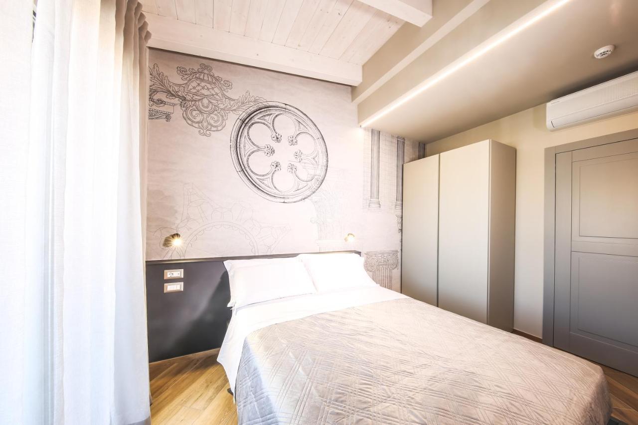 Vicolo Malavolta 7 Rooms And Suites Педазо Екстериор снимка