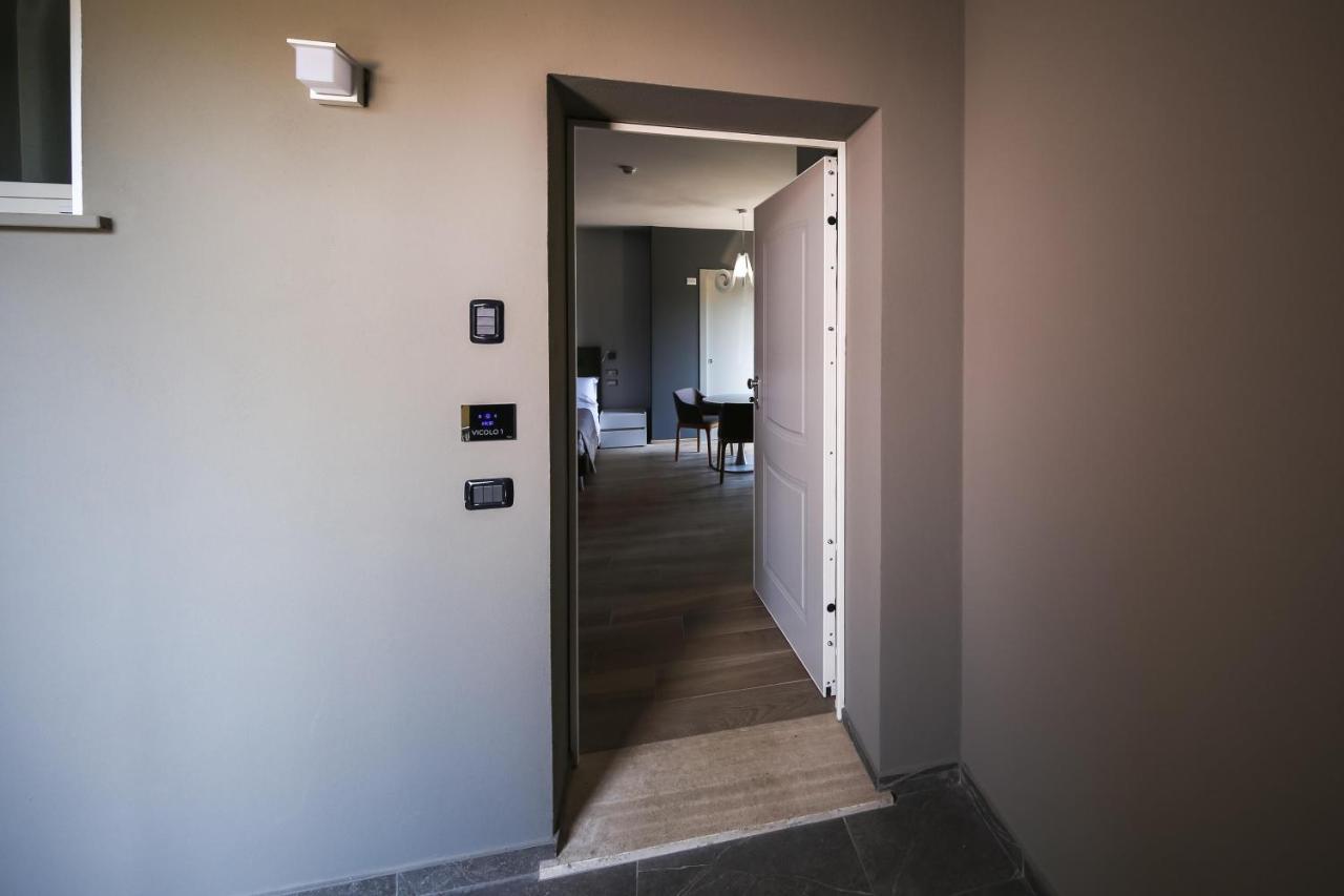 Vicolo Malavolta 7 Rooms And Suites Педазо Екстериор снимка